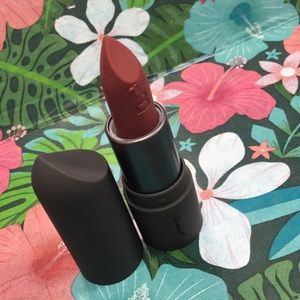 5 for $25! Bundle 5 and save! Bite Beauty Lipstick